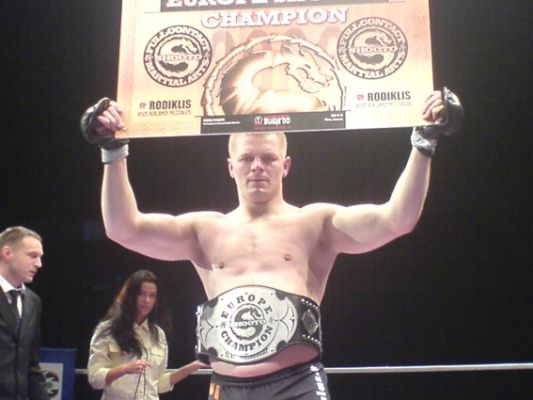 Spauskite, kad pažiūrėtumėte originalą