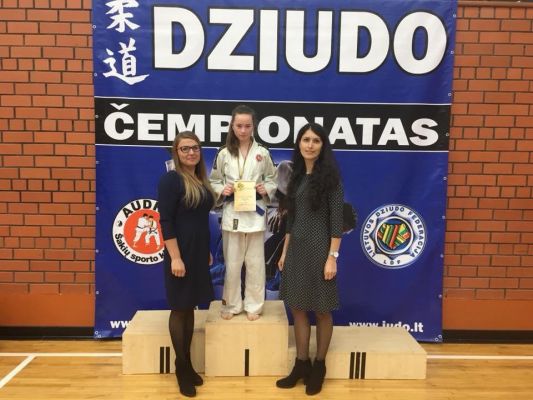 Spauskite, kad pažiūrėtumėte originalą