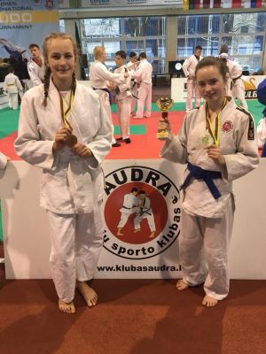 Spauskite, kad pažiūrėtumėte originalą