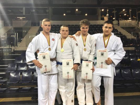 Spauskite, kad pažiūrėtumėte originalą