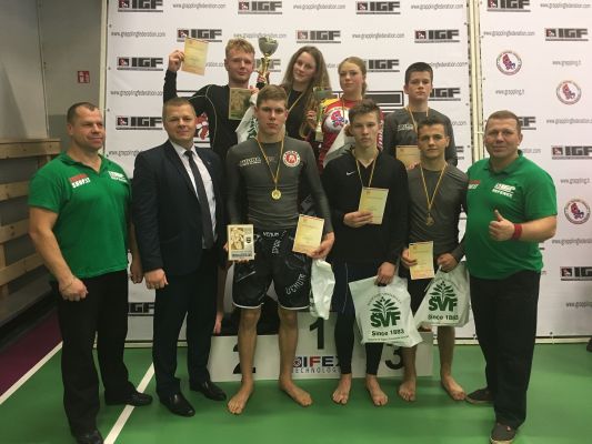 Spauskite, kad pažiūrėtumėte originalą