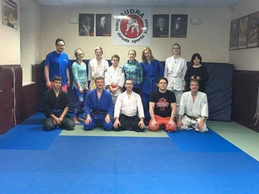 Spauskite, kad pažiūrėtumėte originalą