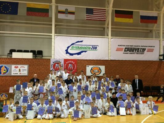 Spauskite, kad pažiūrėtumėte originalą