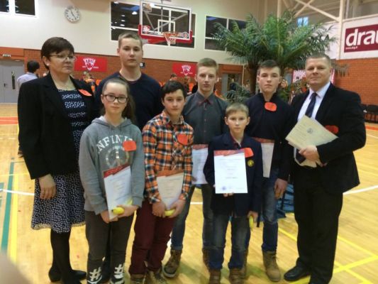 Spauskite, kad pažiūrėtumėte originalą